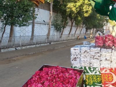 Stall outside the Abdullah Shah Ghazi shrine